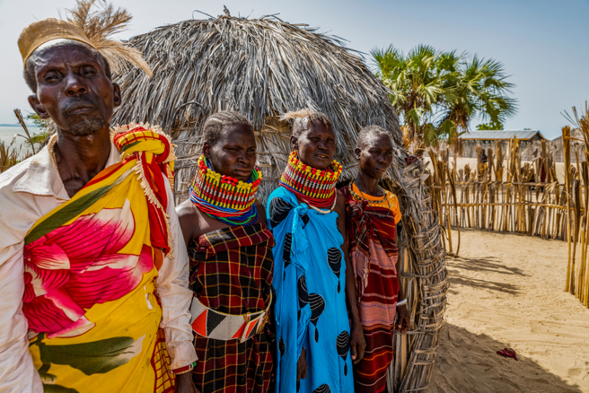 乌干达一名男子近日娶7名新娘进门，还送她们每人一辆新车，在网路上引发关注。(示意图/达志影像)