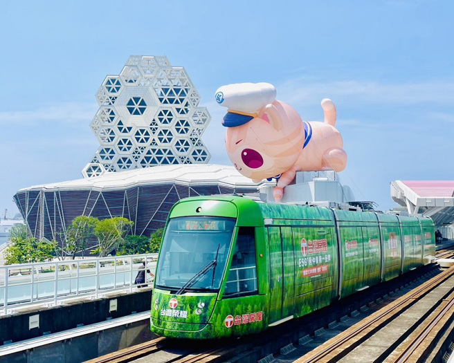 台灣房屋輕軌森林列車上路 。(圖/台灣房屋提供)