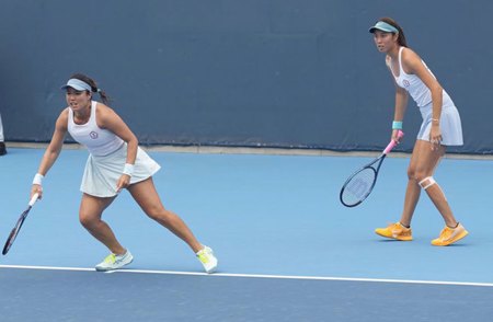 杭州亞運》網球女雙「金包銀」 詹氏姐妹直落二奪冠 - 時事頻道
