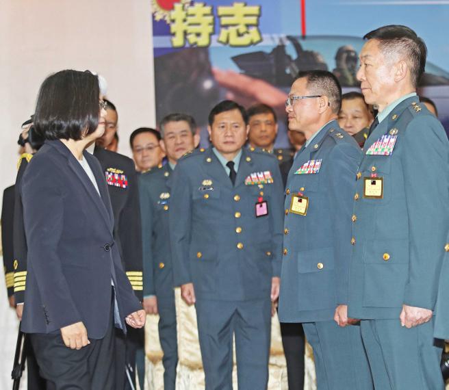 特勤中心专任中将副指挥官李荣华曾任花防部中将指挥官，但他没有特勤背景却能「空降」，让内部忿忿不平。（图／报系资料照）