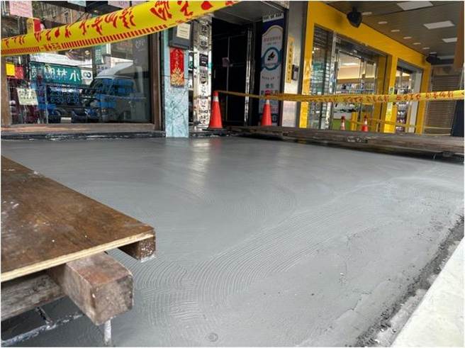 桃園自2010年起陸續推動騎樓整平計畫，2014年改制為直轄市後，每年定期積極推動，總計已改善1.5萬公尺。圖為改善前。（養工處提供／陳夢茹桃園傳真）