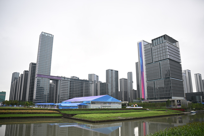 杭州亚运村正式开村迎客。（中新社）