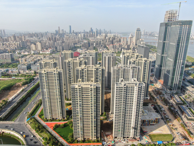 中國離婚人數連3年減少，房市低迷據指是主因之一，因房子難賣，價格不穩定，夫妻要分割財產更加困難，進而影響離婚意願。(資料照片)