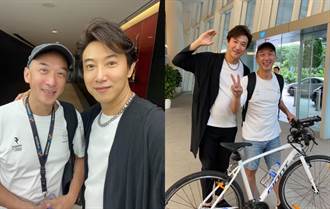 新加坡巧遇腳踏車少年 陳鴻、蔡榮祖互誇「熟齡美少年」