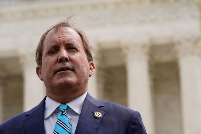 美国德州参议会今天表决后认定，遭停职的共和党籍检察长派克斯顿在贿赂和贪腐指控不成立，这位前总统川普的保守派盟友将恢復原职。（图／路透社）
