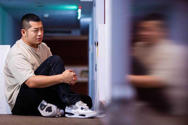 草爺後悔沒跟父親說過我愛你。（羅永銘攝）