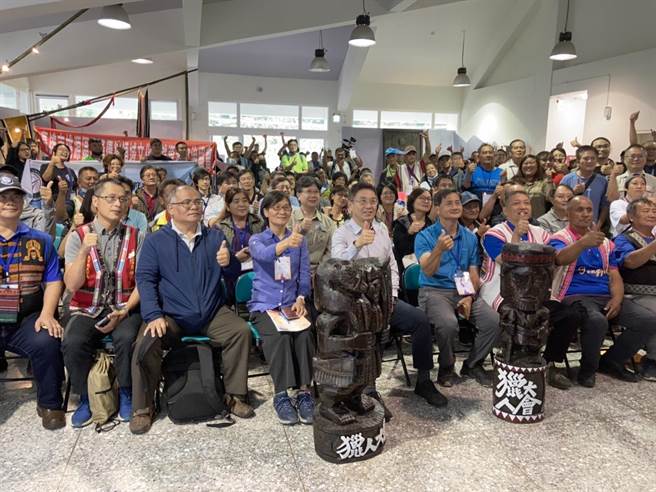 17个部落、原民会、玉山国家公园及台湾大学林管处等，近200人参与「原住民族猎人团结大会」。（林业保育署南投分署提供／杨静茹南投传真）