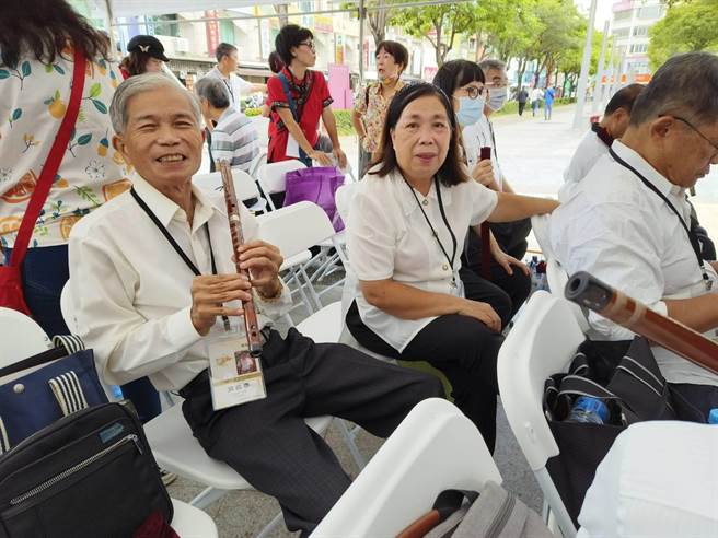 嘉义市「全嘉乐起来」活动受训学员乐在圆梦路上。（廖素慧摄）