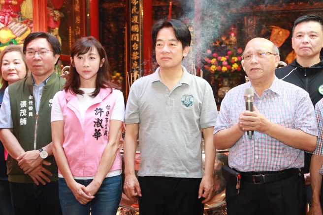 许淑华今天陪同赖清德到松山慈佑宫、奉天宫参香。（取自许淑华脸书）