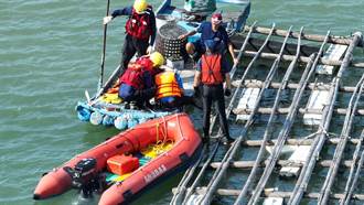 嘉義布袋外海漲潮3釣客受困 1人無生命跡象送醫搶救中