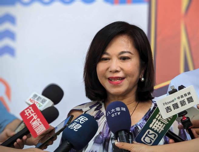 基隆市副市长邱佩琳表示，透过这次的活动，希望让基隆的渔产餐饮产业链发展得更好，也犹如台北市牛肉麵节一样，一年年举办下去。（张志康摄）