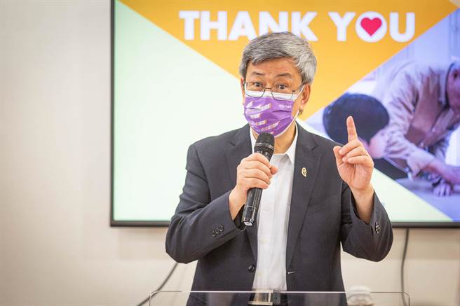 陳建仁呼籲，政府已編列很多預算，全台各縣市政府可向高雄市看齊，提出優質的長照計畫來向衛福部申請經費。（袁庭堯攝）