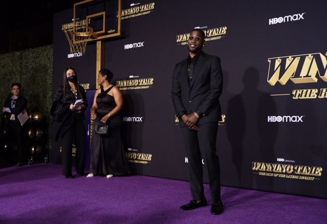在湖人王朝影集里饰演魔术强生的演员Quincy Isaiah。（美联社资料照）