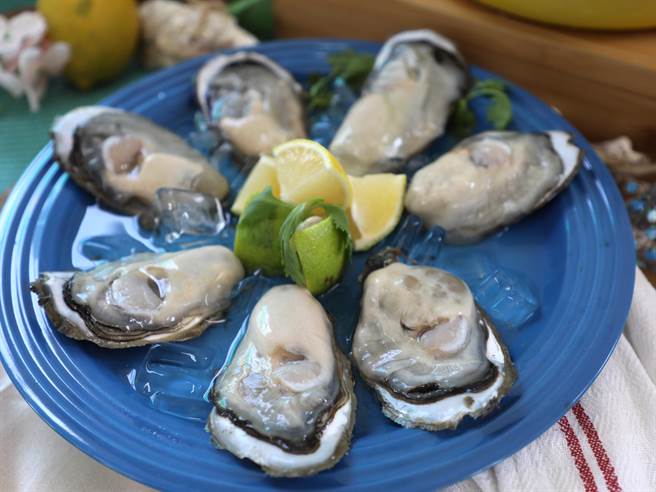 嘉义县生产的牡蛎肥美新鲜。（廖素慧摄）