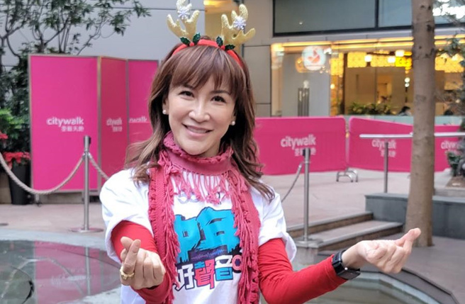 李思林对于《中国好声音》停播一事的消极回应，网友难以接受。（图／Nancy Lee 李思林脸书）