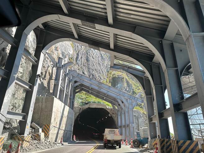 中秋连假期间，苏花路廊大清水隧道不施工及管制。（罗亦晽摄）