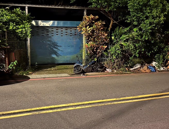 中和分局景安所员警当场将林嫌逮捕，询后并依妨害公务、伤害、医疗法及违反毒品危害防制条例移请新北地方检察署侦办。（照片 / 警方提供）