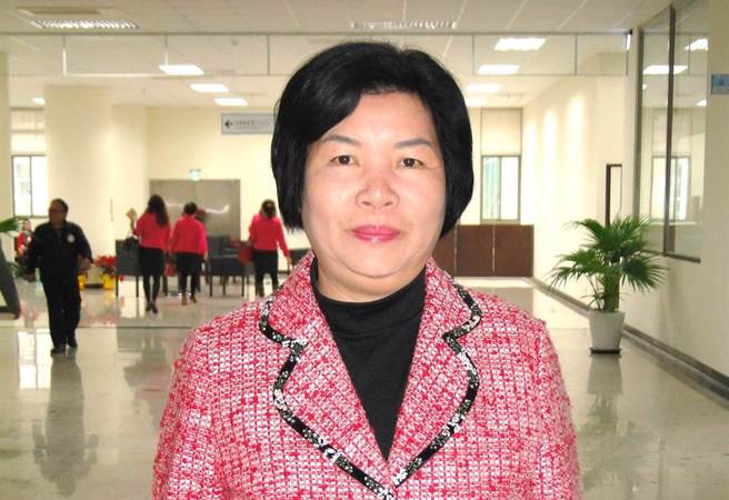 吴瑞芳一审被判刑4年6月，因她为地方贡献良多并缴回不法所得，二审法官减轻其刑，改判3年10月。（本报资料照）