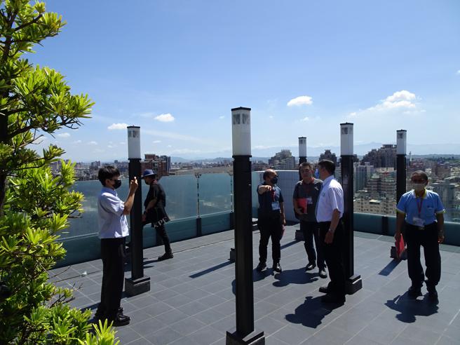 优良公寓大楼评选现勘照片。（图片来源：高雄市工务局提供）