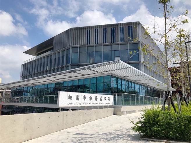 桃园市杨梅区公所新行政大楼完工并验收完毕，预计10月2日正式迁回办公。（杨梅区公所提供／蔡明亘桃园传真）