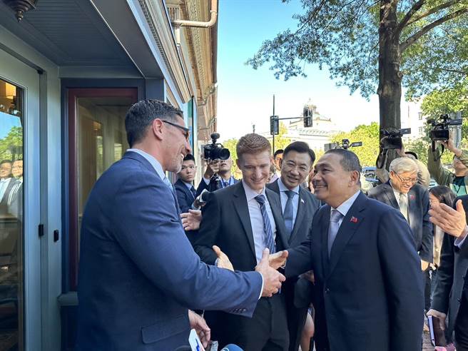 国民党总统参选人侯友宜美东时间19日拜访传统基金会。（周毓翔摄）