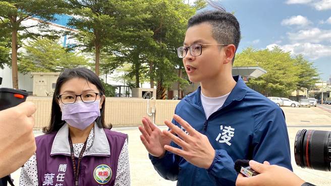 桃园市议员凌涛一早爆料，农业部昨天「偷偷摸摸」到未公开、且自称使用非巴西进口蛋的下游厂商「立群蛋品」，他质疑其他国家也出现问题？(凌涛提供／蔡依珍桃园传真)