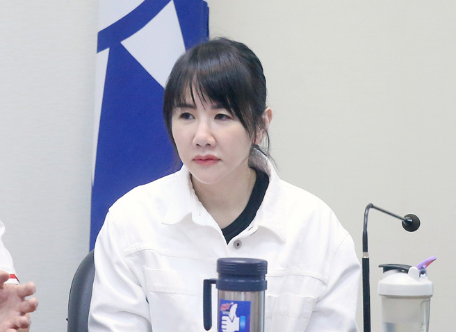 蓝委谢衣凤（如图）透露，郭台铭与地方人士合作的过程并不顺畅。（中时资料照／范扬光摄）