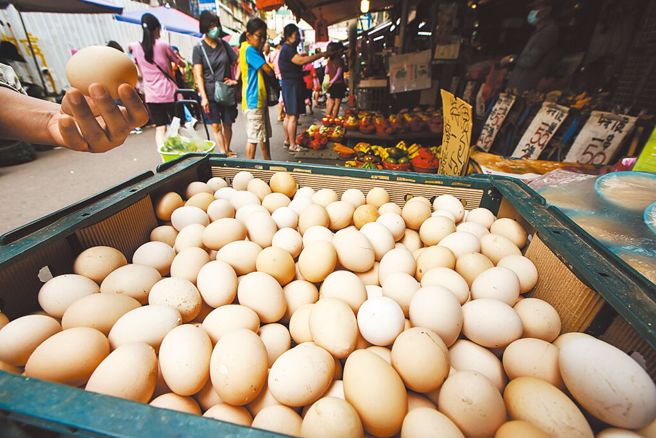 進口蛋爭議持續延燒，農業部今日第三度為監督不周道歉。（示意圖／資料照，鄧博仁攝）