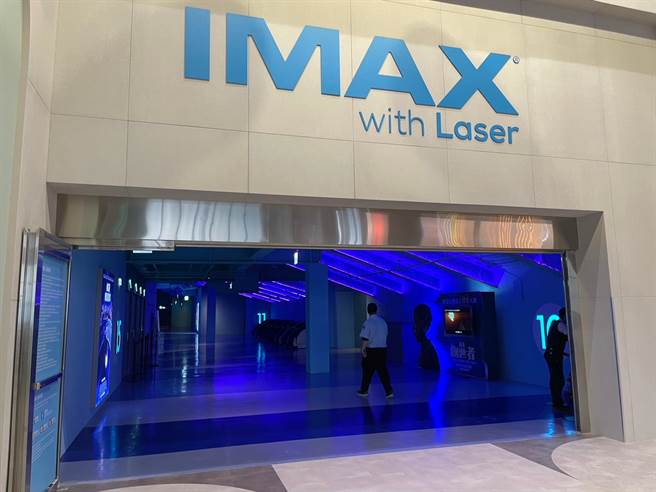 威秀影城楼层抢先曝光，一走进宛如踏入科技世界。（朱世凯摄）