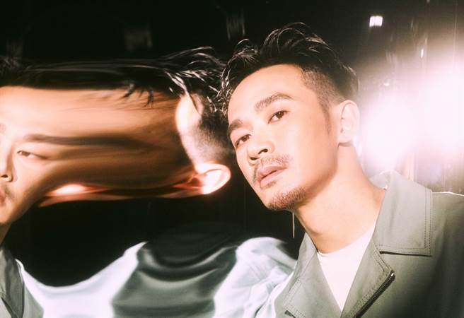 DJ HEAD首度摘下墨镜，真面目曝光 。(DJ HEAD MUSIC提供)