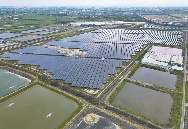 台南2 公顷以下农地变更光电，市府坚持三大原则，经发局依法办理说分明。(中时资料库)