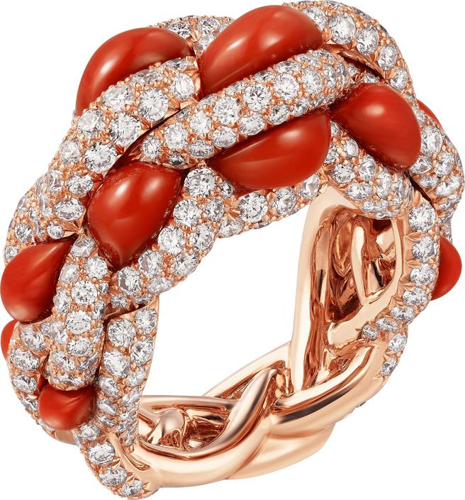 卡地亞Libre Tressage珊瑚K金鑲石戒指，256萬元。（Cartier提供）