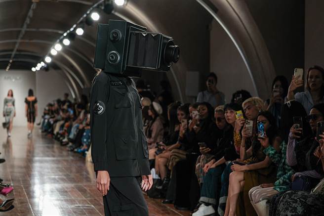 怪诞风格强烈，是本季的最大特色。（Apujan提供／黄唯淯台北提供）