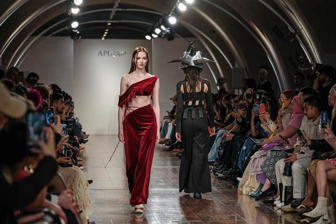 各式材质打造出风格强烈的Apujan。（Apujan提供／黄唯淯台北提供）