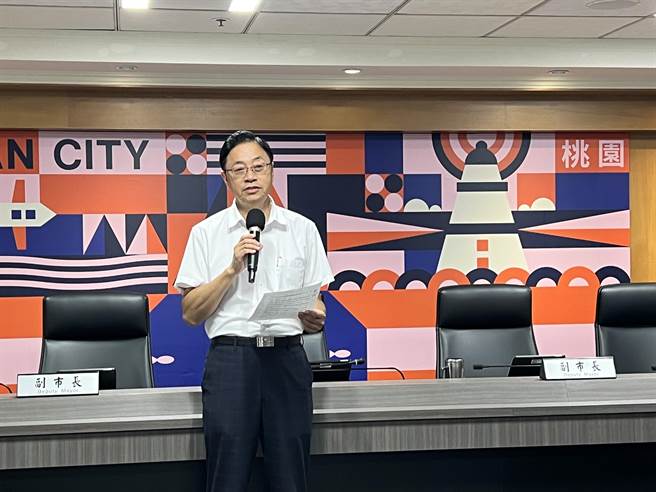 桃园市长张善政昨宣布桃校园禁用液蛋，今再扩大到关怀据点、幼儿园、公托，保障幼儿和长者食安。（蔡依珍摄）