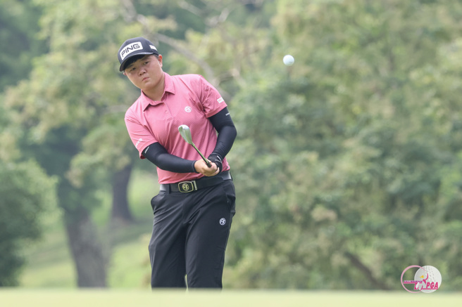 石澄璇在TLPGA建大轮胎杯第1回合打出67杆佳绩，领先群雌。（TLPGA提供）