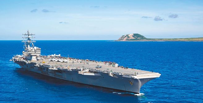 美国海军「雷根号」航母打击群。（摘自美国海军印太司令部官网）