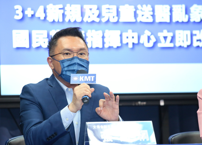 国民党立委参选人张斯纲表示，从未听过党内高层希望侯汉廷选到底说法，未联络部分则是因为党中央希望由他们进行整合。（资料照，陈俊吉摄）