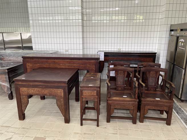 多件遭窃的古物价值达数十万至数百万元不等金额。（读者提供／张毓翎台南传真）