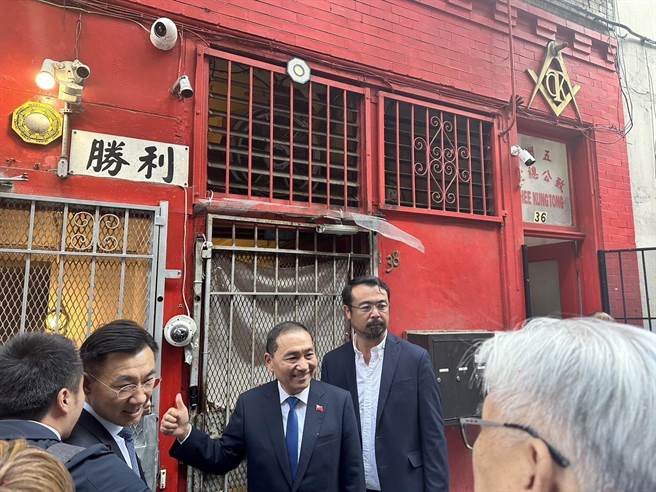国民党总统参选人侯友宜参访洪门致公堂。（周毓翔摄）