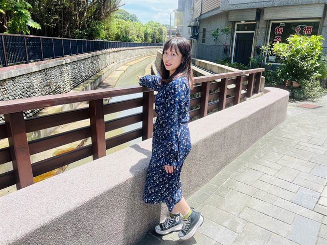 .陽光撒下襯托出金包里溪的清流。（新北市水利局提供／蔡亞樺新北傳真）