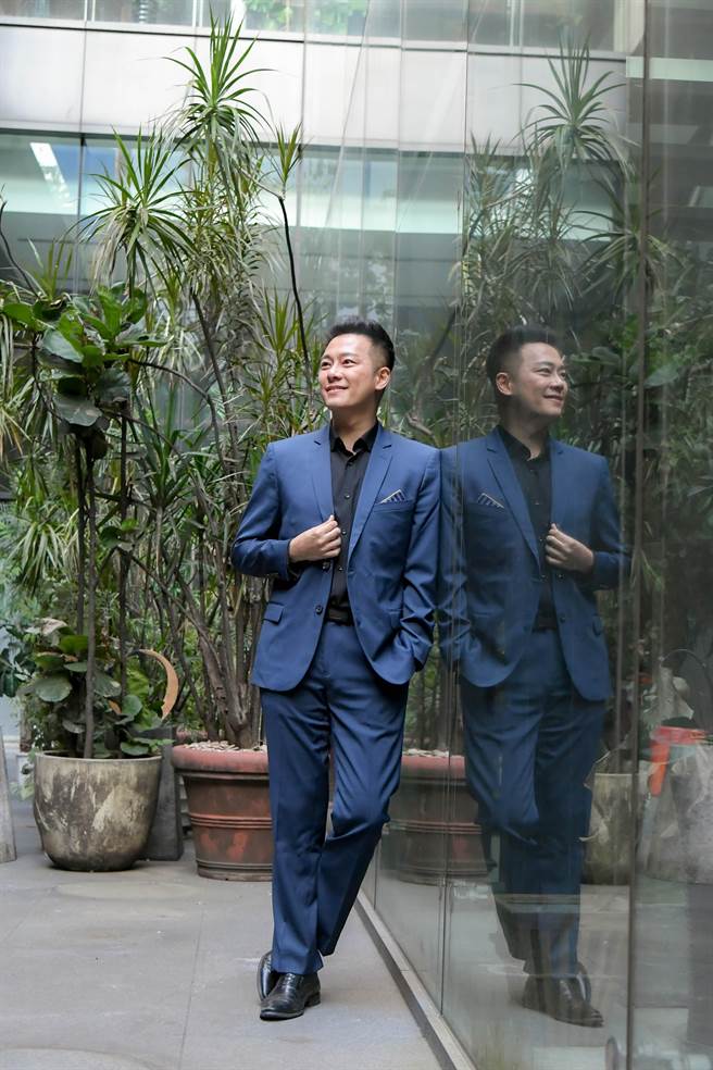 林则希回归8点檔演出立刻周旋在2女之间。（三立提供）