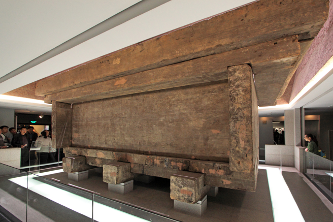 马王堆辛追夫人墓出土帛画，上面绘有汉代人的生死观。(示意图/达志影像)