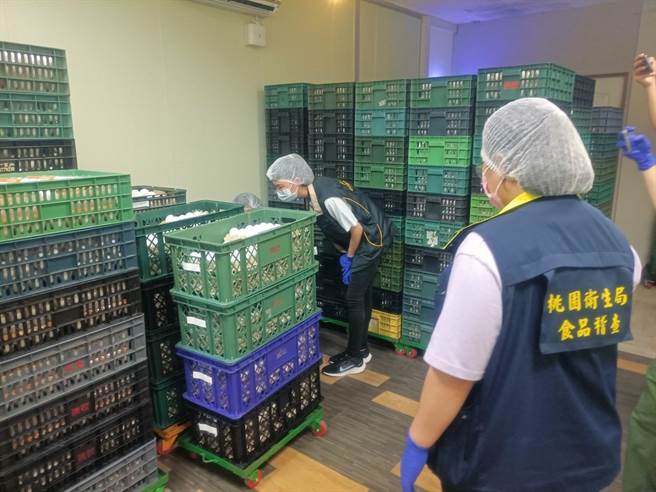 桃园市卫生局2度稽查核维仕捷食品公司，该公司却皆称未使用进口蛋，直至昨天才向市府通报，市府依规避提供不实资料向其开罚，呼吁其他业者接受稽查时应主动提供正确资讯。（桃园市卫生局提供／陈梦茹桃园传真）