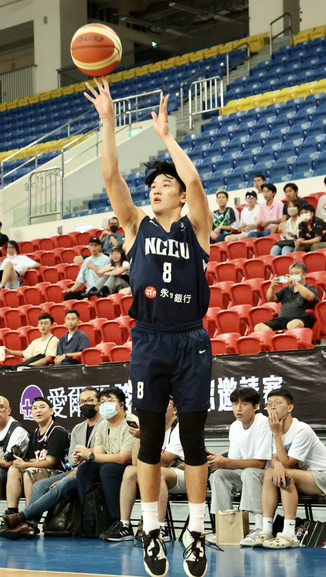 李允杰三分外线出手。（中华篮协提供）
