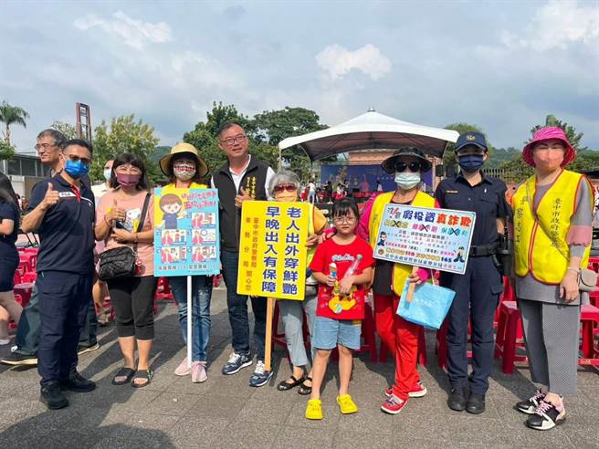 近年来诈骗案件层出不穷，台中市东势警分局呼吁民眾谨记「三要、三不原则」。（警方提供／陈淑娥台中传真）