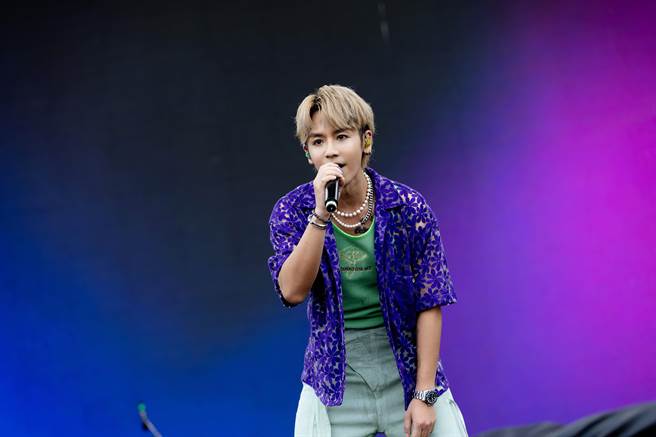 鼓鼓献唱多首歌曲。（相信音乐提供）