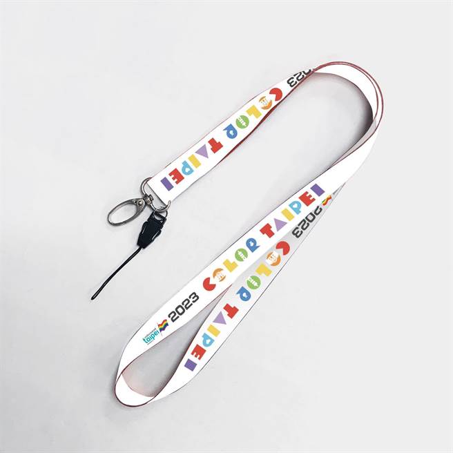 今年10月1日起至31日凭彩虹观巴票根至「2023 Color Taipei」合作店家消费满额，即可获得限量来店礼「Color Taipei彩虹挂绳」。（北市观传局提供）