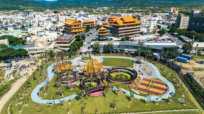 車城共融遊戲場。(屏縣府提供)