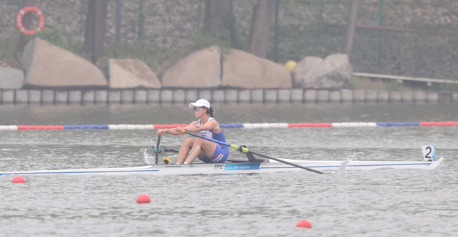 划船女将黄义婷顺利挺进杭州亚运单人双桨决赛。（中华奥会提供）